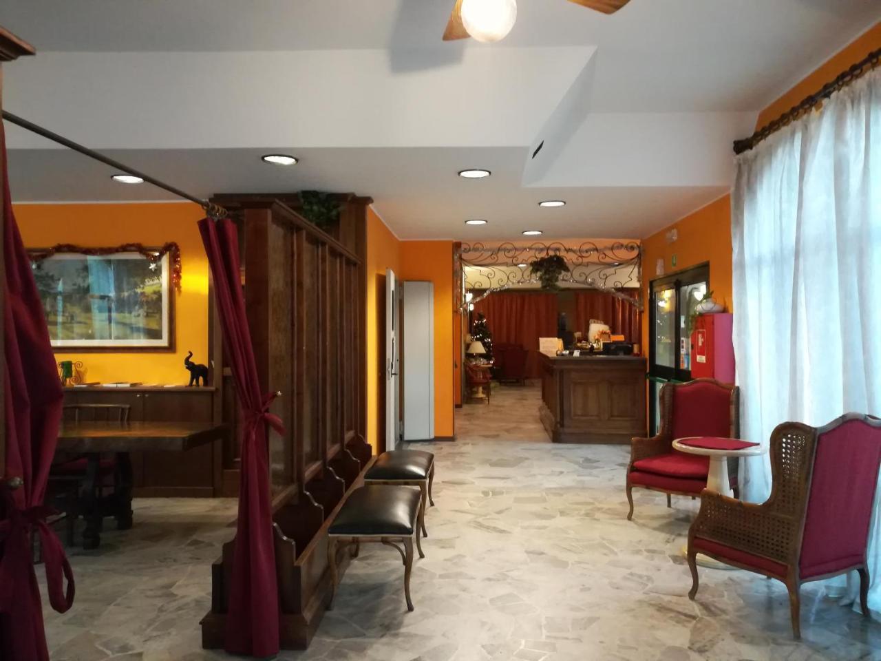Aer Hotel Malpensa Oleggio Extérieur photo