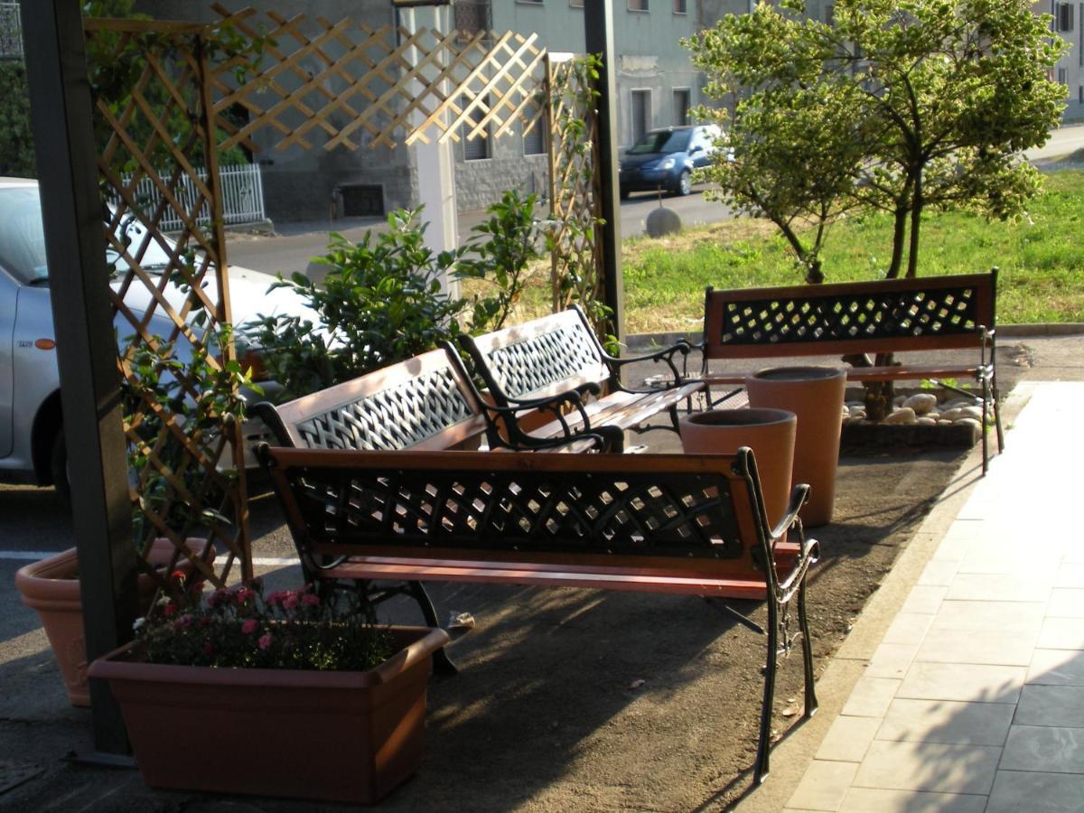 Aer Hotel Malpensa Oleggio Extérieur photo
